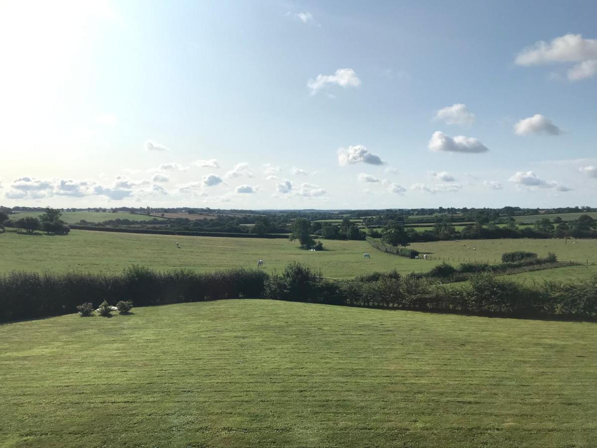 Cockley Hill Farm Bed & Breakfast 布拉克利 外观 照片